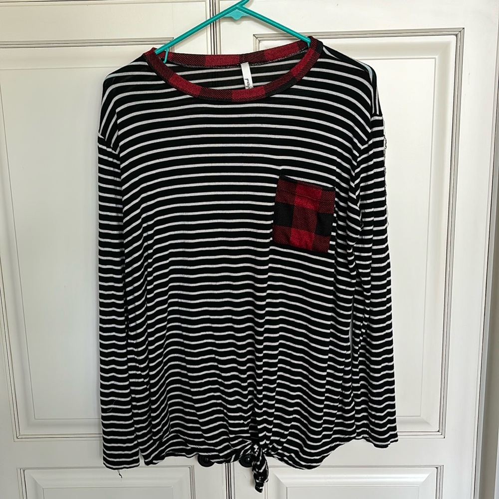 grateful heart stripe long sleeve tee with buffalo plaid details